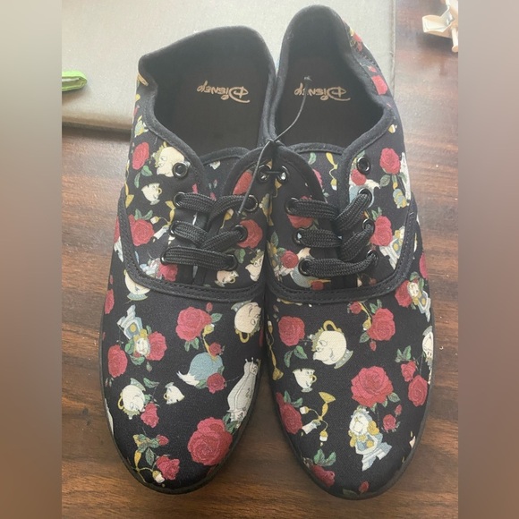 Hot Topic Women's Disney Belle Lace Up Sneakers Size 11 - Picture 1 of 4